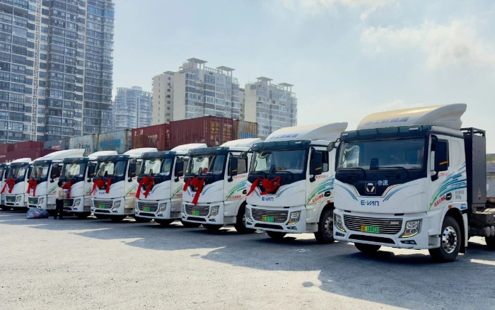 百台交付 | 拉斯维加斯9888新能源重卡绿动海南