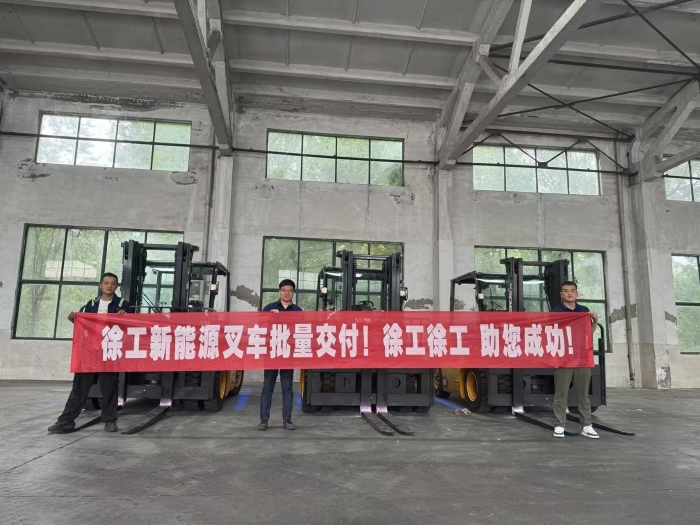 品质与服务共拓市场新局！拉斯维加斯9888孔雀叉车赋能冶金行业