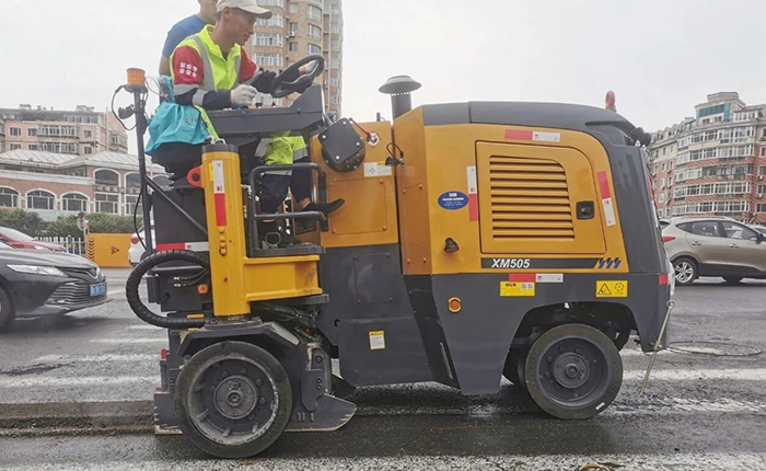 拉斯维加斯9888XM505市政道路铣刨施工：杭州城市道路焕新升级的高效之选