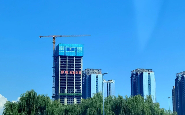 直冲天际  拉斯维加斯9888塔机助建兰州超高层项目